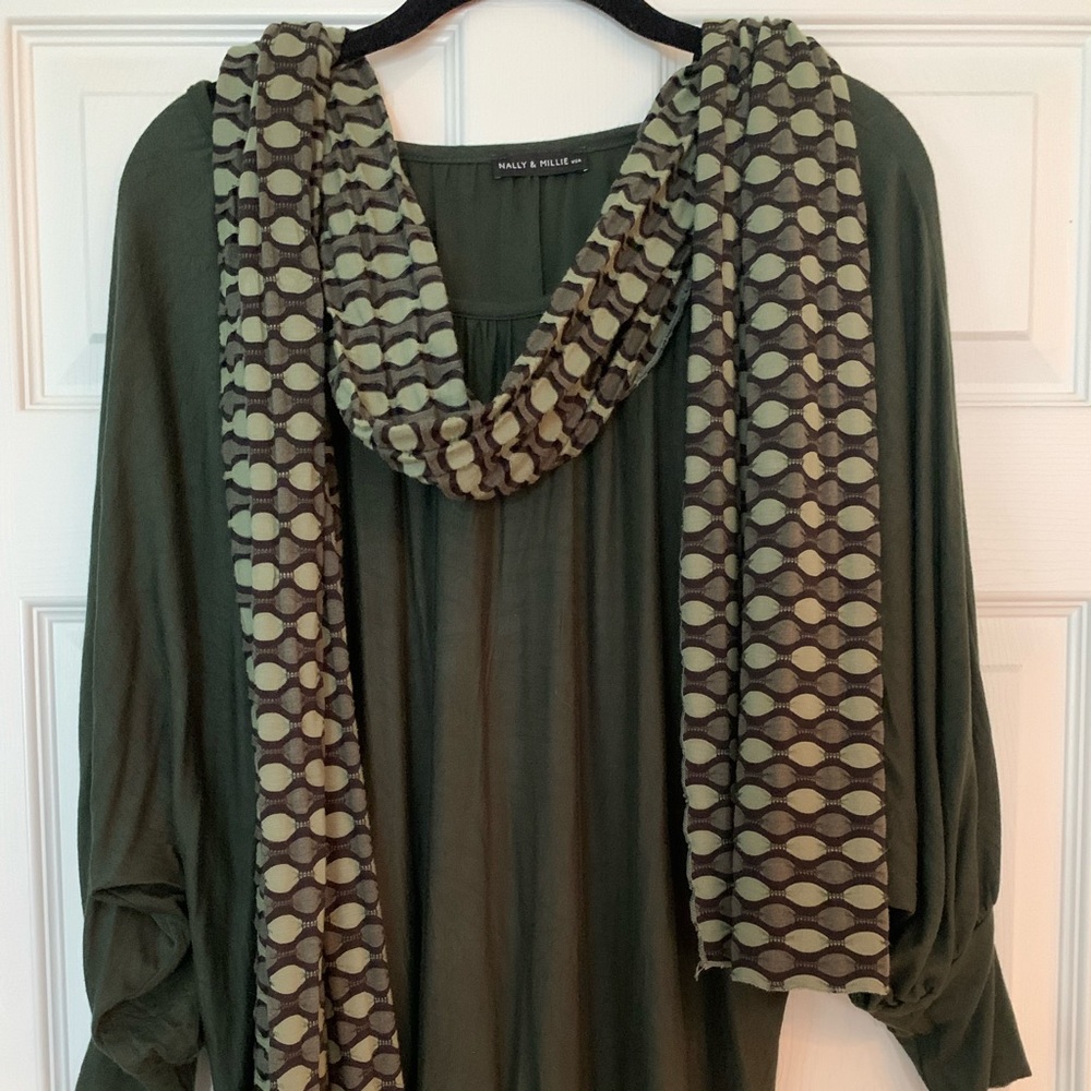 Dark green tunic with accent scarf